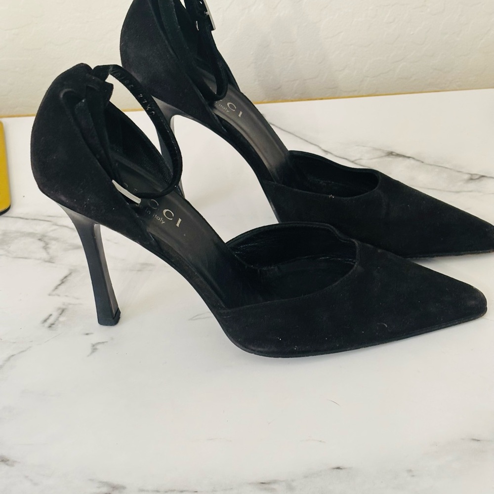 Gucci Black Suede Pumps - Picture 2 of 9